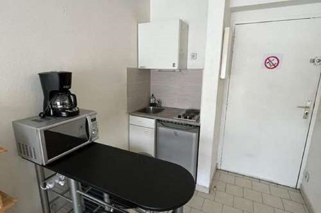 Appartement Beau Studio , Ensoleillé, Wifi, Etage 5 Ascenceur