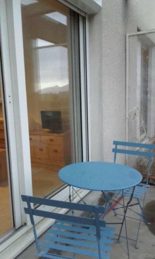 Beau Studio , Ensoleillé, Wifi, Etage 5 Ascenceur *