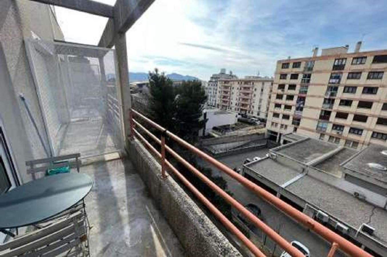 Beau Studio , Ensoleille, Wifi, Etage 5 Ascenceur