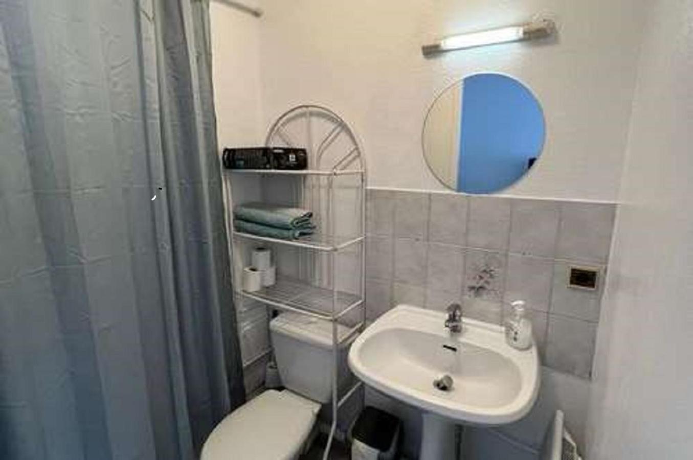 Beau Studio , Ensoleille, Wifi, Etage 5 Ascenceur *